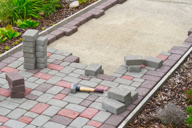 Best Driveway Pavers Installation  in Everett, WA